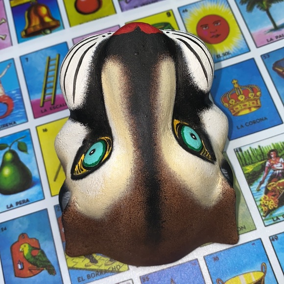 •handmade• Cougar Head - Oaxacan Alebrije Wood Carving - Picture 12 of 14